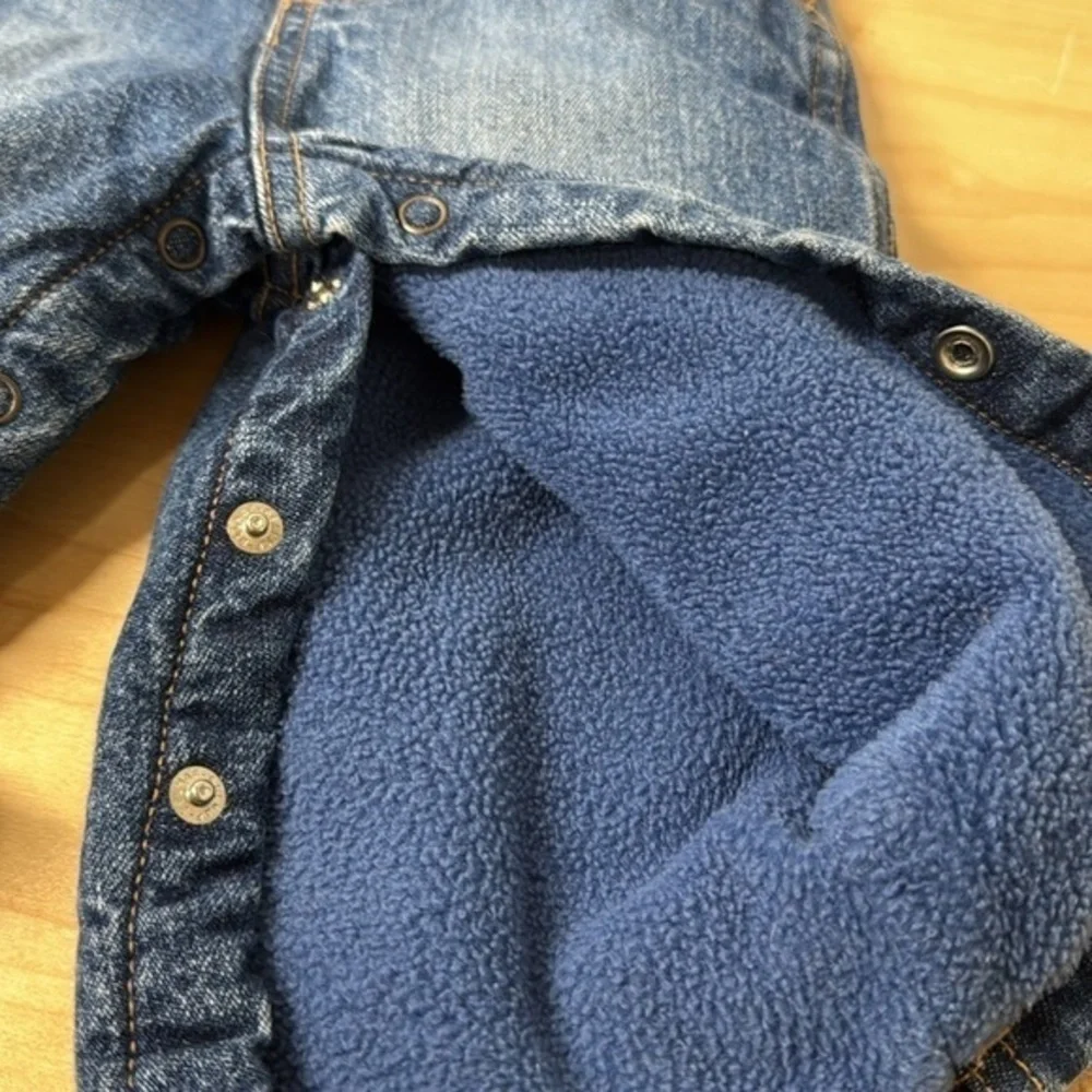 Old Navy baby blue fleece lined overall denim jean bibs. Size small‎ 3-6 mos